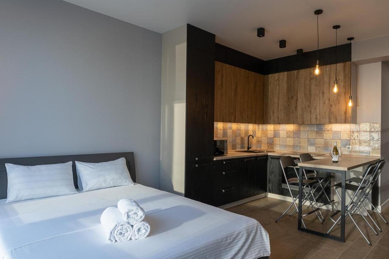 Stylish Panoramic Apartments. Smartplaza. Metro Minskaya 키예프 외부 사진